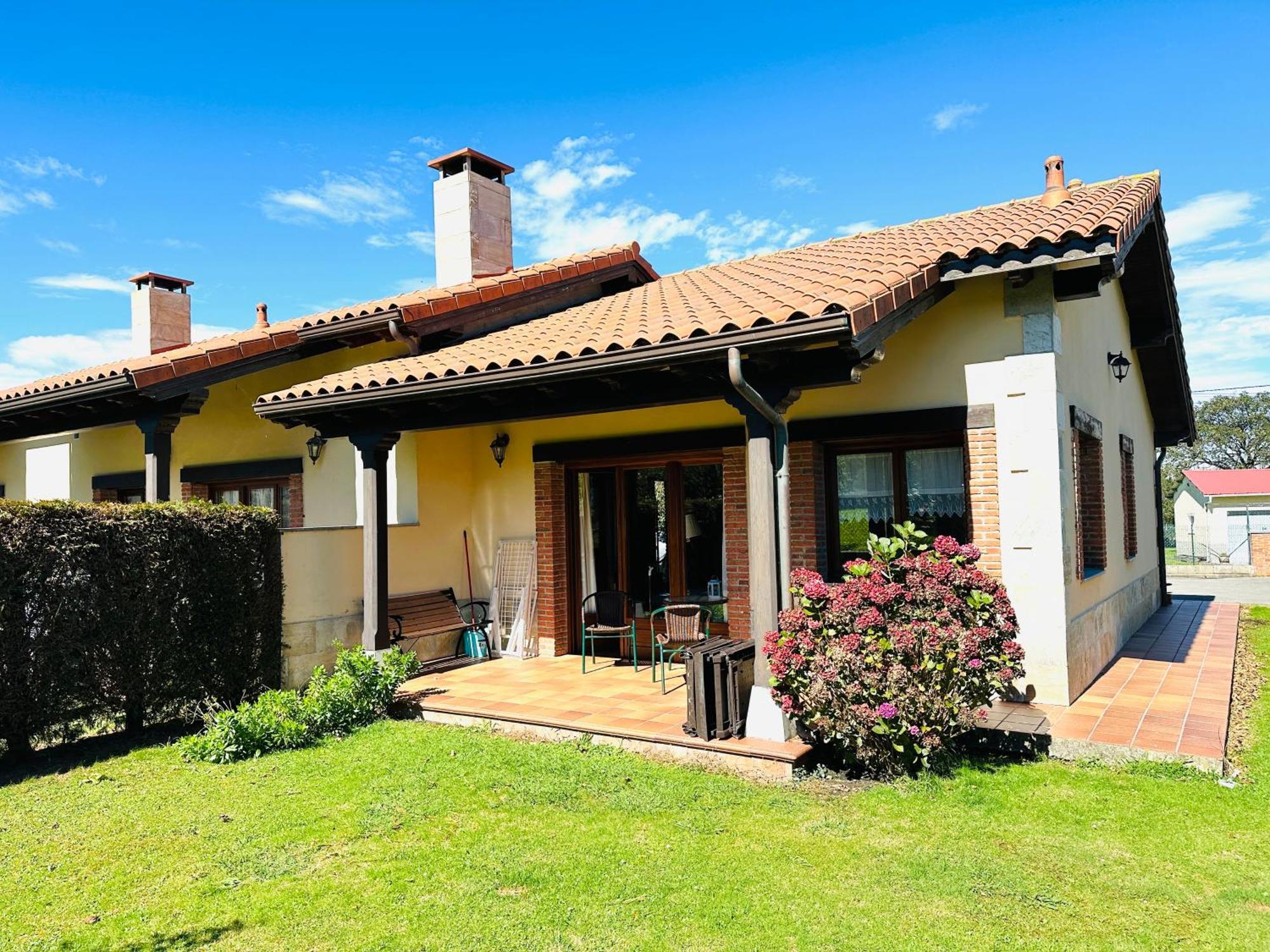 Apartamentos Rurales La Carbayala Ovinana  Exterior photo