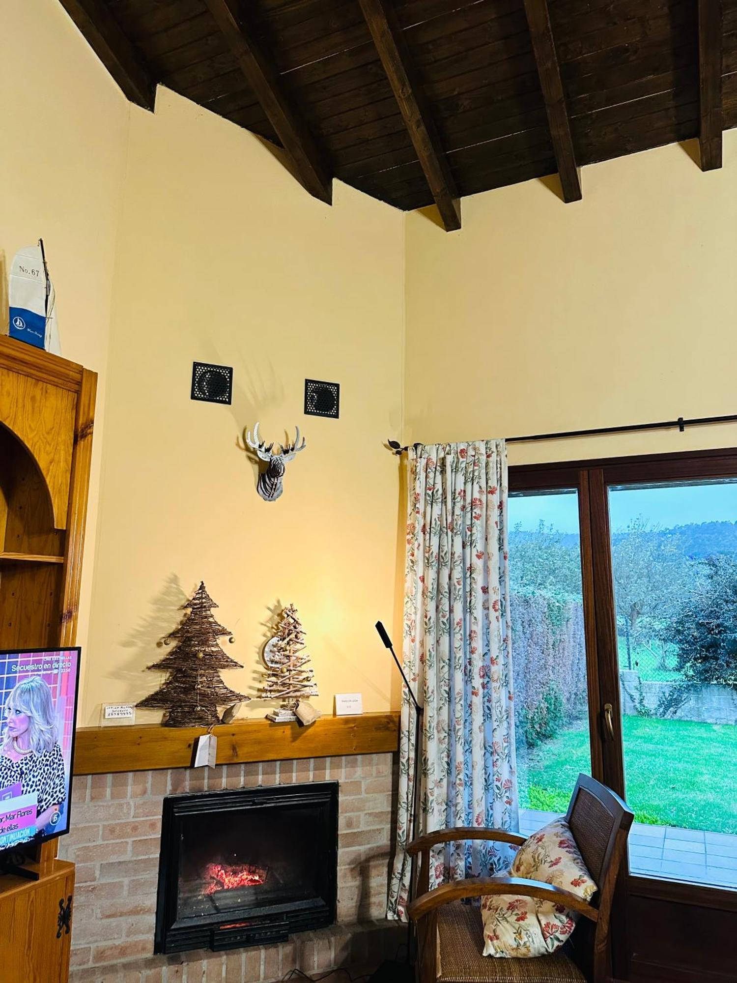Apartamentos Rurales La Carbayala Ovinana  Exterior photo