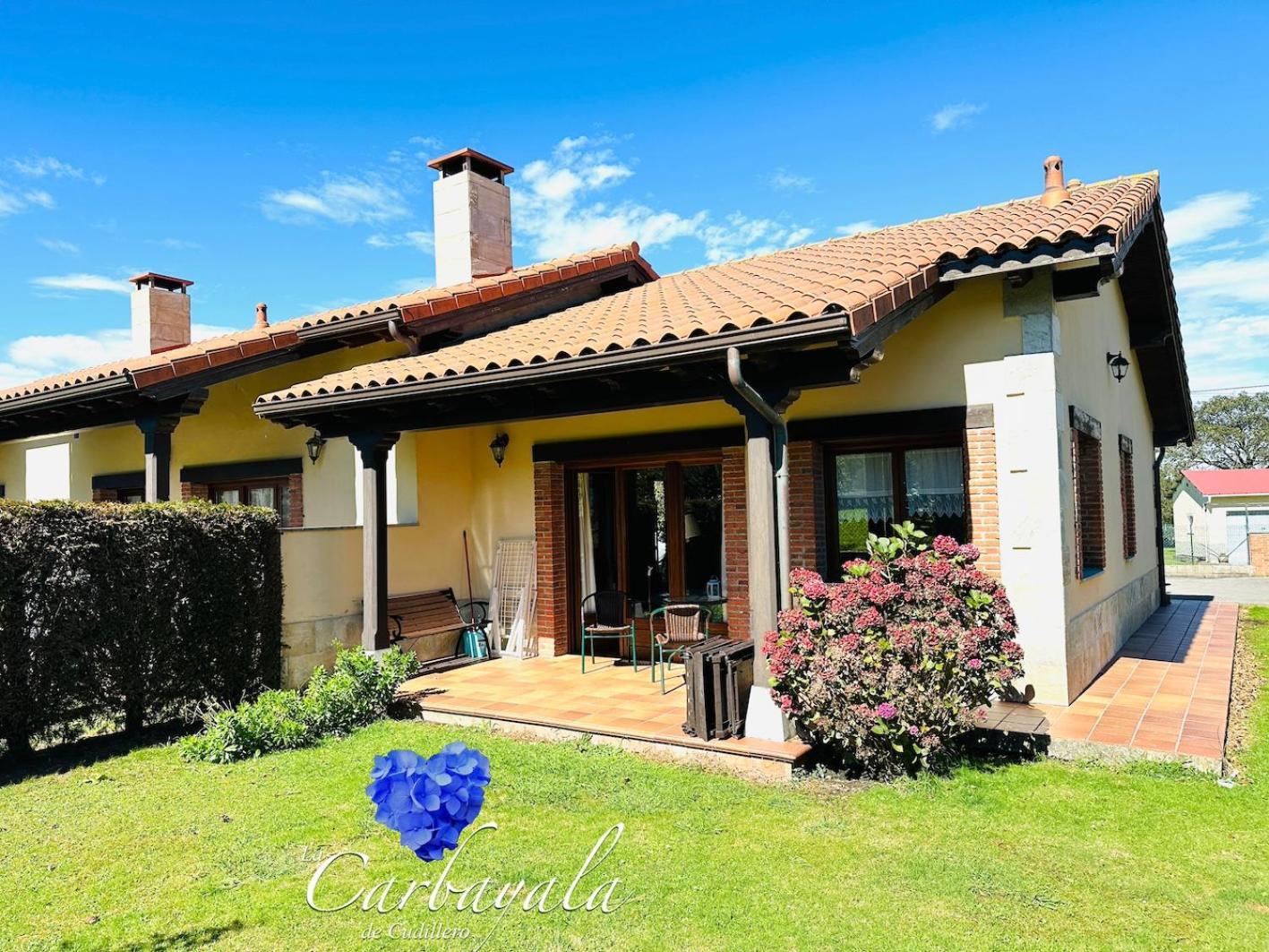 Apartamentos Rurales La Carbayala Ovinana  Exterior photo